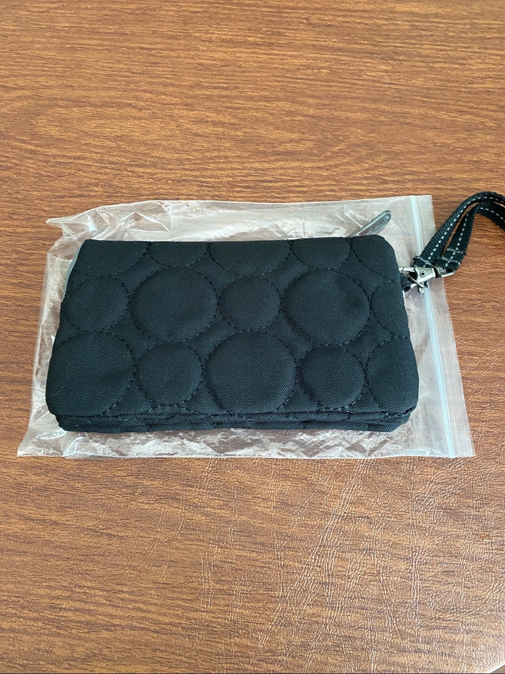 Thirty One Vary You Wristlet black